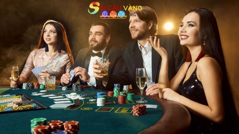Mơ thấy đánh bài cùng người lạ